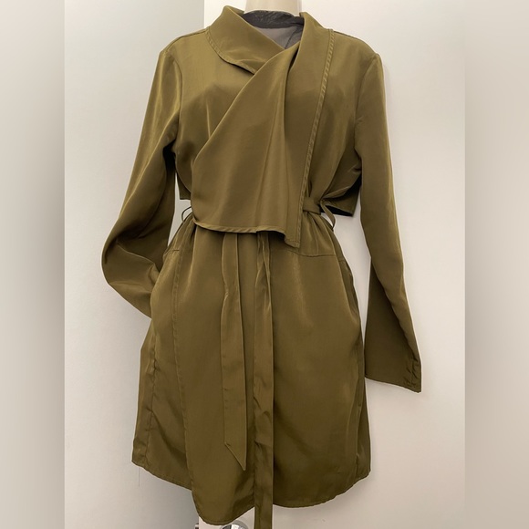 Olive green silky mid length trench coat - Picture 2 of 5